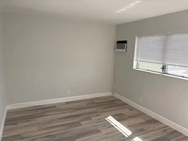 Photo 6 at 2738 NE 32nd Street 4, Fort Lauderdale
