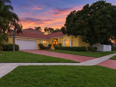 6801 Las Colinas Lane, Lake Worth – Single Family Residence for sale