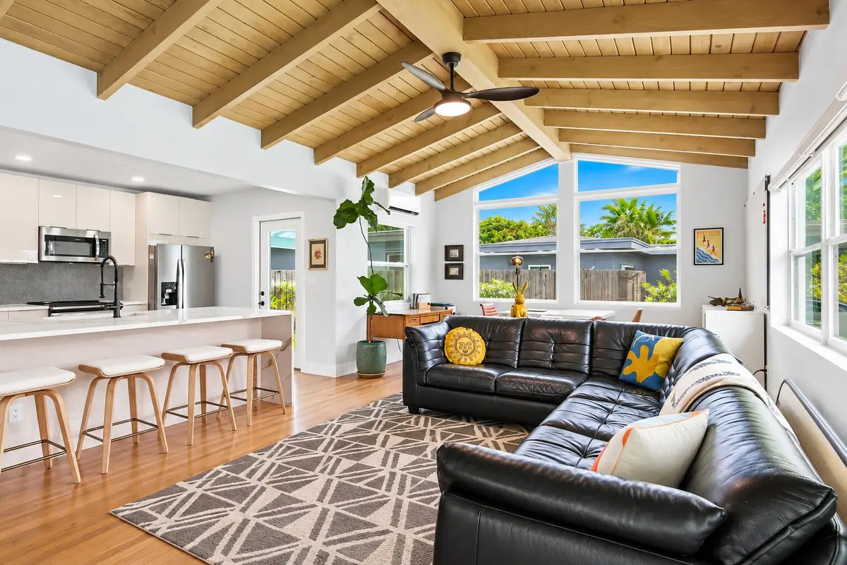 another view of living room at 1610 N J Terrace, Lake Worth Beach