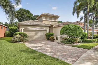 9937 Via Elegante, Wellington – Single Family Residence for sale