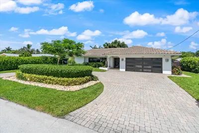 1107 SE 14TH Terrace, Deerfield Beach – Single Family Residence for sale