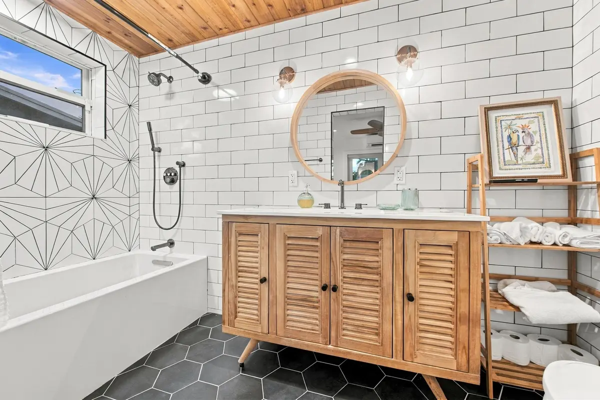 Bathroom at 2496 BIMINI Lane, Fort Lauderdale