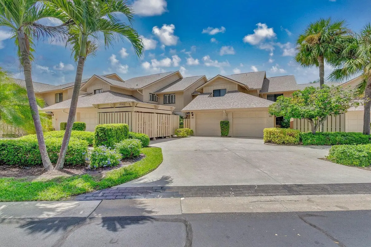 20240925184234300968000000-o at 17053 Waterbend Drive 231, Jupiter