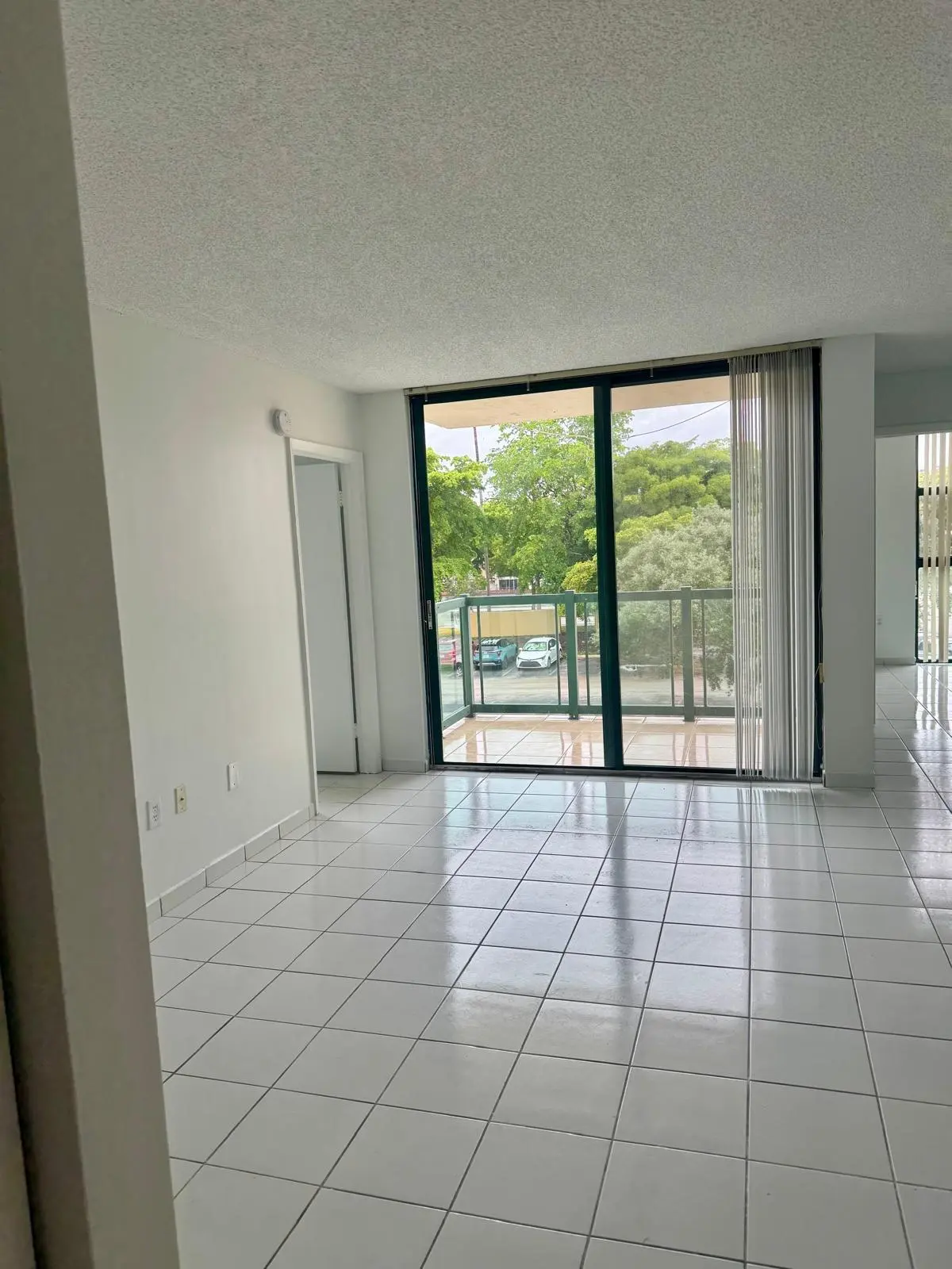 8d8bc63b-84d4-4b54-a754-10cda107f45e at 2055 SW 122ND Avenue 328, Miami