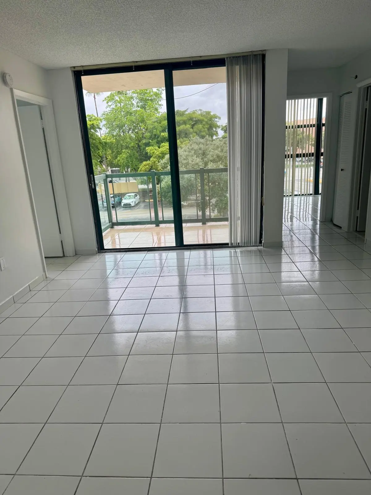 d5237938-d899-4919-9c83-36f5af6b0f91 at 2055 SW 122ND Avenue 328, Miami