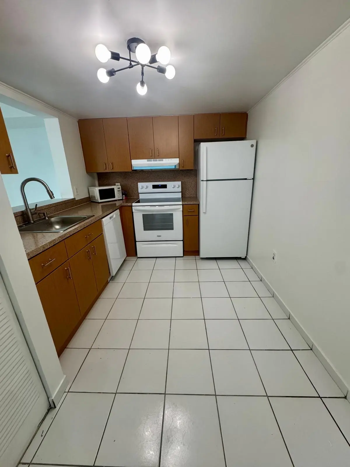 81a8b113-ead8-486a-afd0-0740b61e5e1b at 2055 SW 122ND Avenue 328, Miami