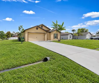 1597 SW LEISURE Lane, Port St. Lucie – Single Family Residence for sale