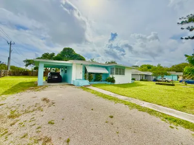 355 NW 8th Avenue, Delray Beach – Single Family Residence for rent