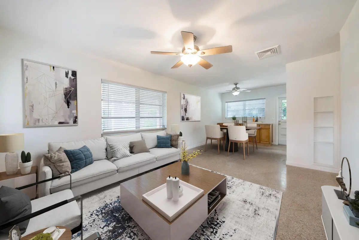 Neutral Flooring at 2219 W PINERIDGE Court, Delray Beach