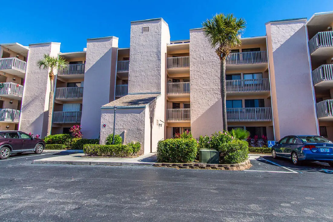 BEACHTREE 3600 BUILDING,, at 2400 S OCEAN Drive 3618, Fort Pierce