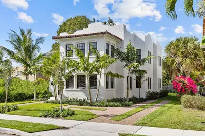 225 Monroe Drive, West Palm Beach – Single Family Residence for sale