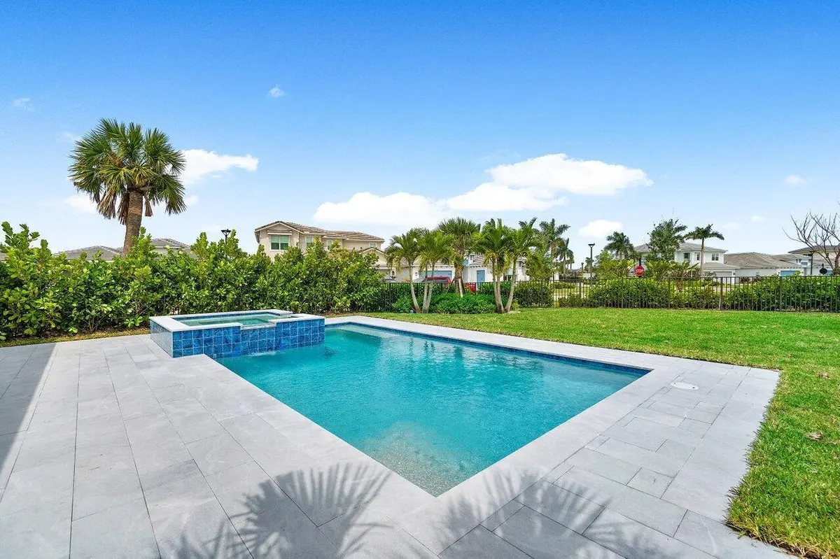 038-12289WaterstoneCircle-PalmBeachGarde at 12289 Waterstone Circle, Palm Beach Gardens
