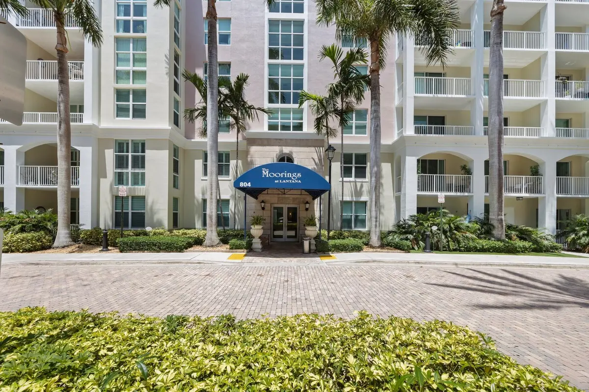 1920x1280_100_1784632944975_178459357749 at 804 E WINDWARD Way 621, Lantana
