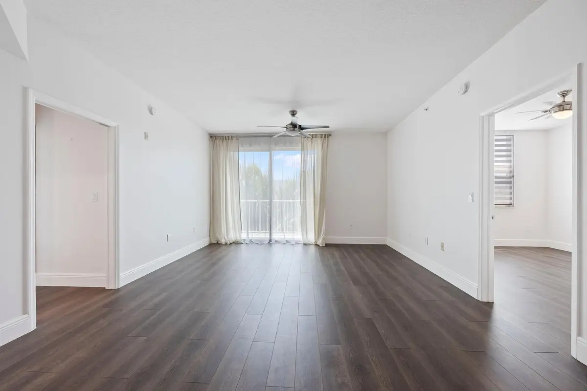 1920x1280_100_1784632943791_178459353222 at 804 E WINDWARD Way 621, Lantana