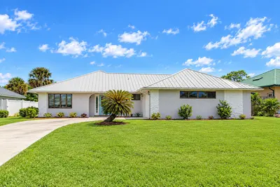 1309 SE Coral Reef Street, Port St. Lucie – Single Family Residence for rent