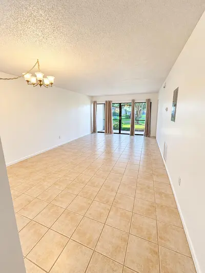 2050 OLEANDER Boulevard 7-104, Fort Pierce – Condominium for rent