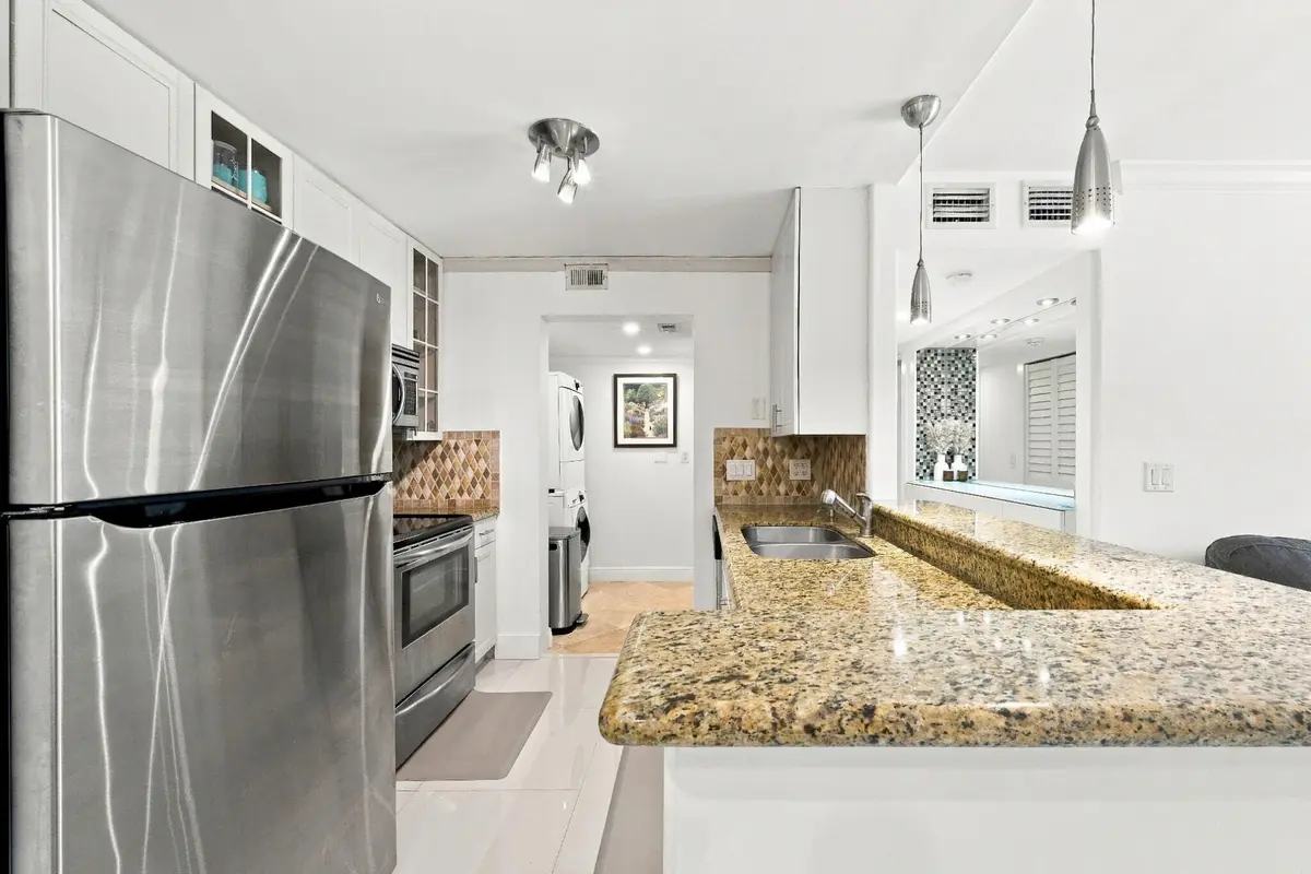 DSC_1633-mls-ready at 13771 Oneida Drive D2, Delray Beach
