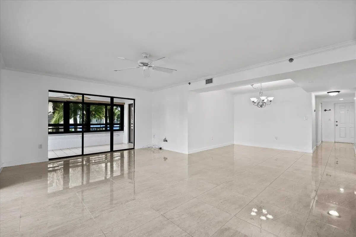 06-LUX_1603 at 526 OAK HARBOUR Drive 526, Juno Beach