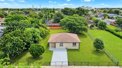 105 NW 5TH Avenue, Homestead – Single Family Residence for sale