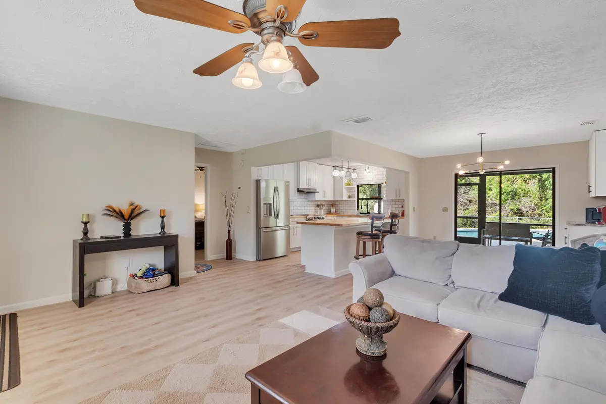 5717 BIRCH Drive, Fort Pierce, FL – photo 3