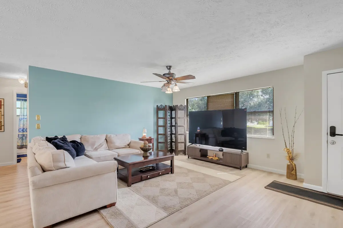 5717 BIRCH Drive, Fort Pierce, FL – photo 6