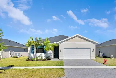 8990 DAHLIA Circle, Port St. Lucie – Single Family Residence for rent