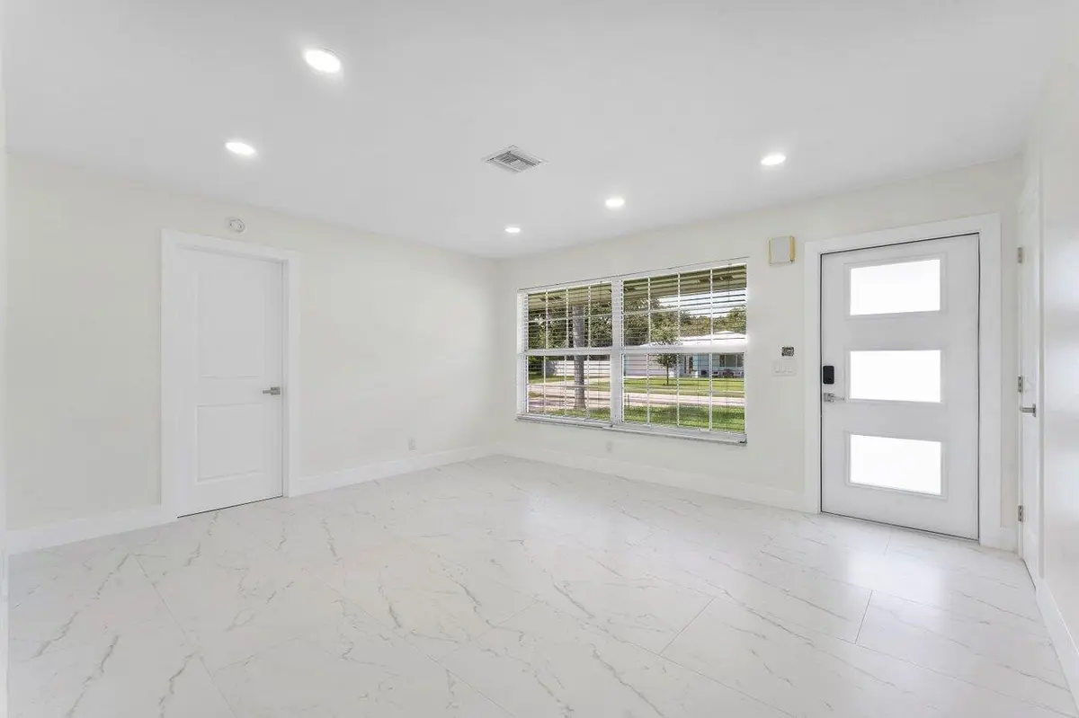 004-2350NikiJoLane-WestPalmBeach-FL-3341 at 2350 NIKI JO Lane, Palm Beach Gardens