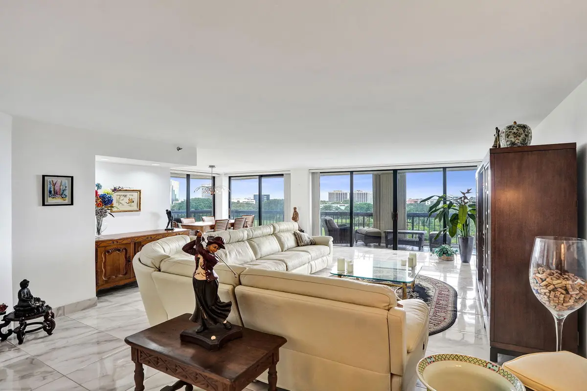 1900 CONSULATE Place 604, West Palm Beach, FL – photo 5
