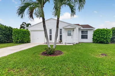 5504 COURTNEY Circle, Boynton Beach – Single Family Residence for sale