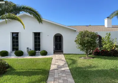 2327 WINDSOR Road, Palm Beach Gardens – Single Family Residence for rent