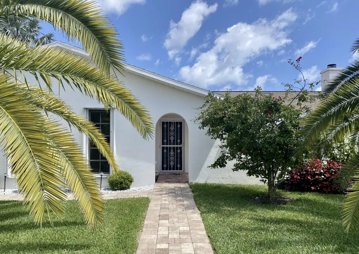 Front at 2327 WINDSOR Road, Palm Beach Gardens