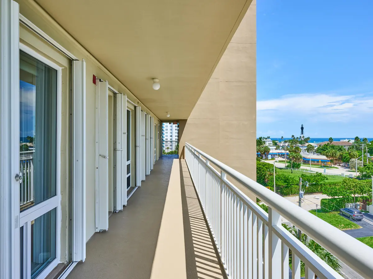 C PYL 0008 at 2611 N Riverside Drive 606, Pompano Beach