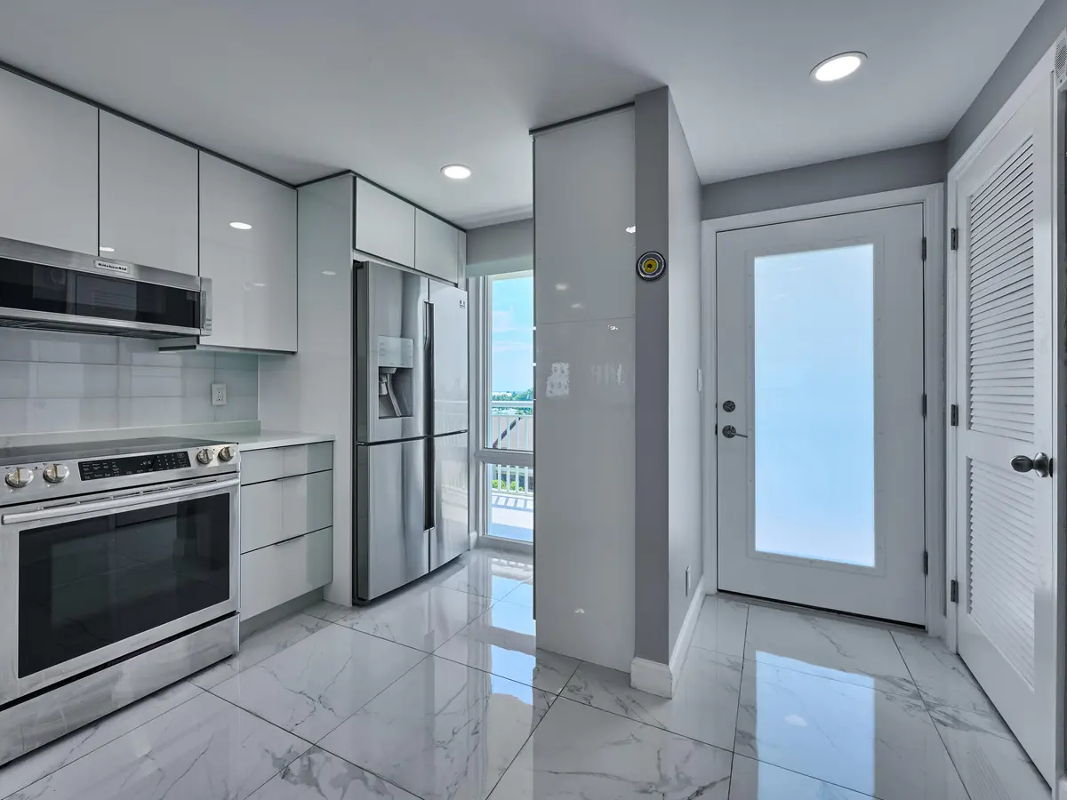 C PYL 0009 at 2611 N Riverside Drive 606, Pompano Beach
