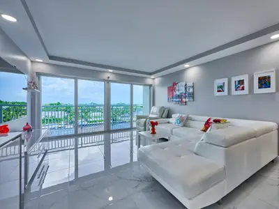 2611 N Riverside Drive 606, Pompano Beach – Condominium for sale