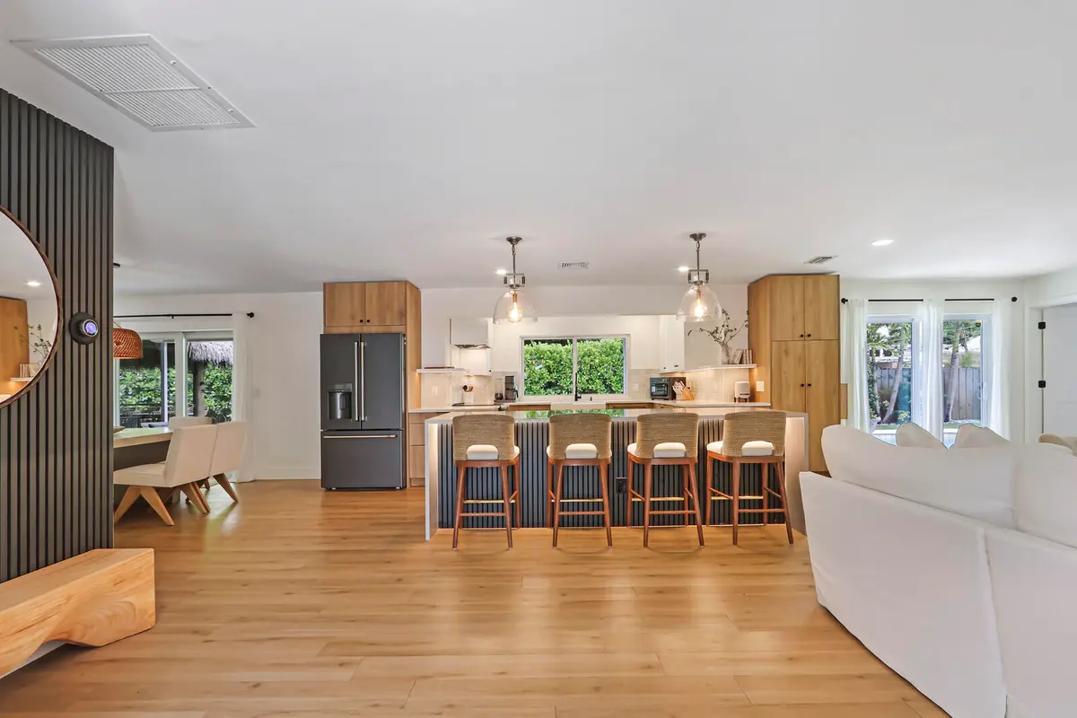 open floor plan at 354 COUNTRY CLUB Drive, Tequesta