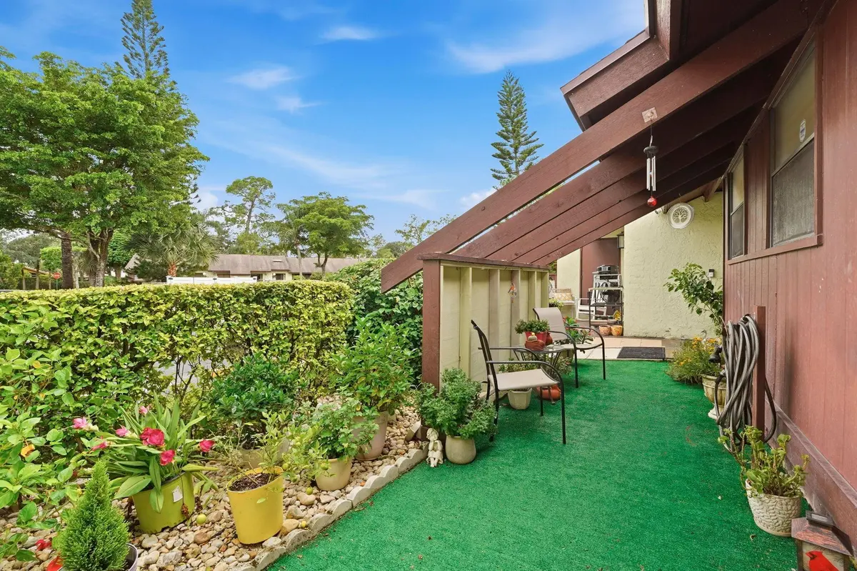 28-web-or-mls-030_DSC08430 at 497 Iron Forge Court, Royal Palm Beach