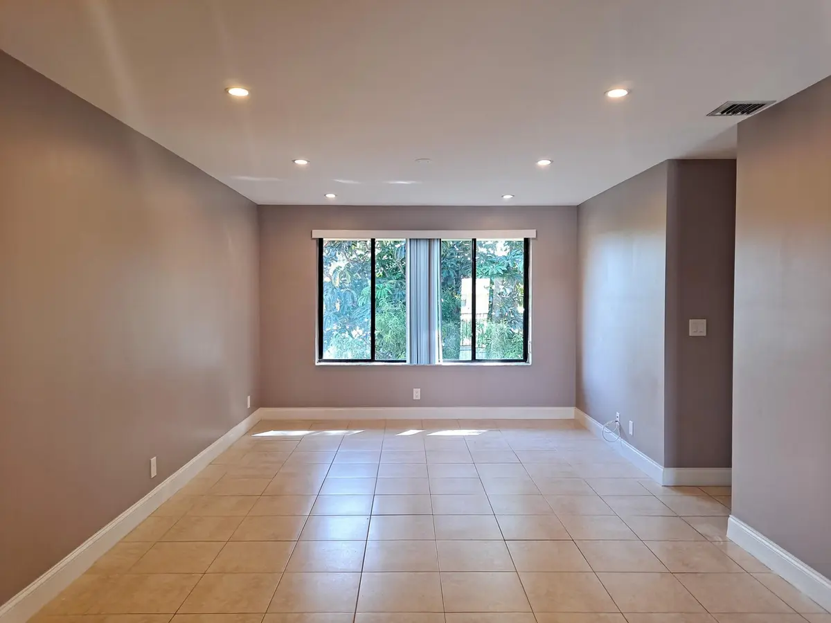 Photo 5 at 11441 NW 39 Court 320-3, Coral Springs