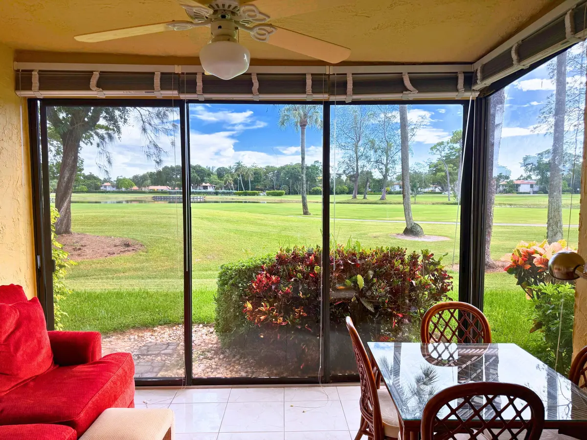 8410 Casa Del Lago E 36 at 8410 CASA DEL LAGO E, Boca Raton
