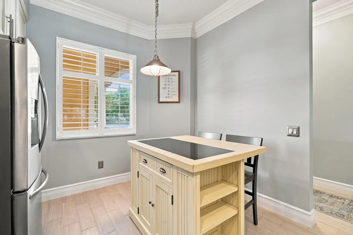 Kitchen Island at 32 Harbour Isle Drive 103, Fort Pierce