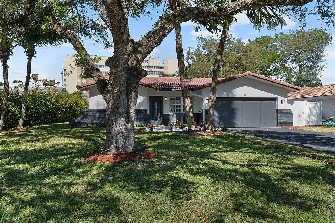 Photo 4 at 807 NW 7TH Street, Boca Raton