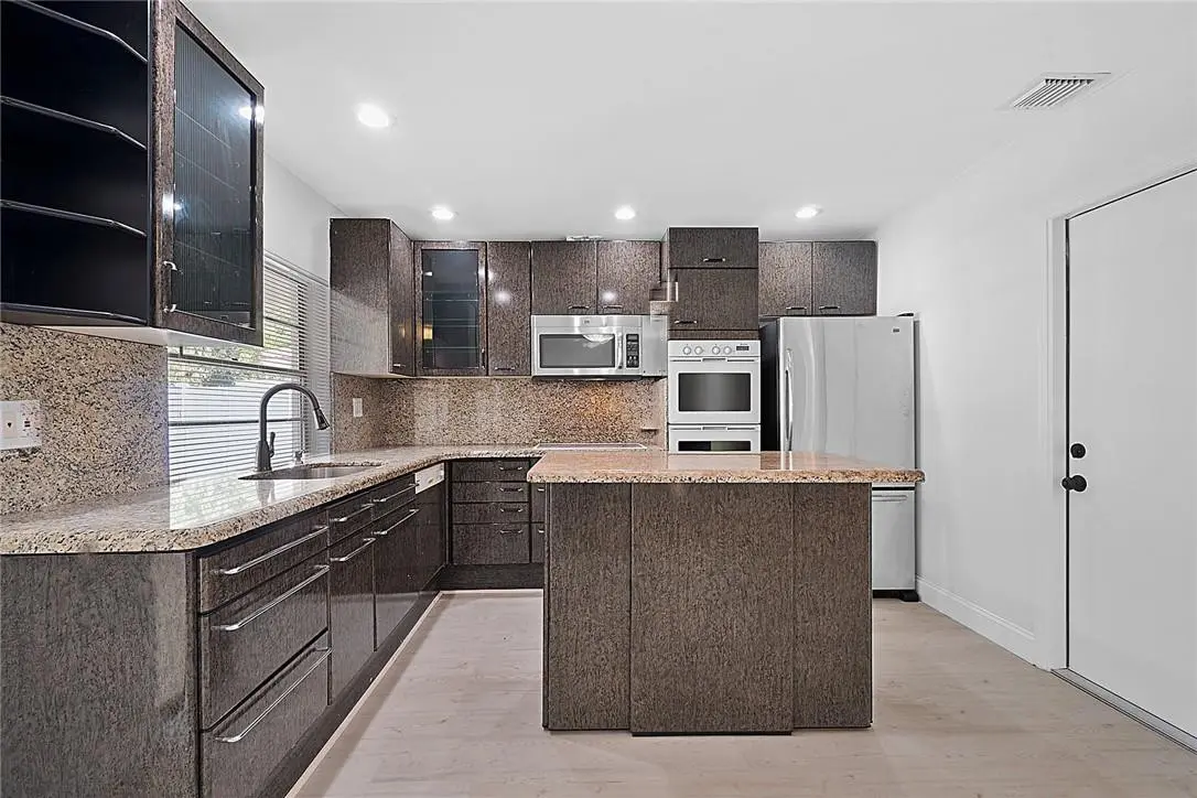 Photo 5 at 807 NW 7TH Street, Boca Raton