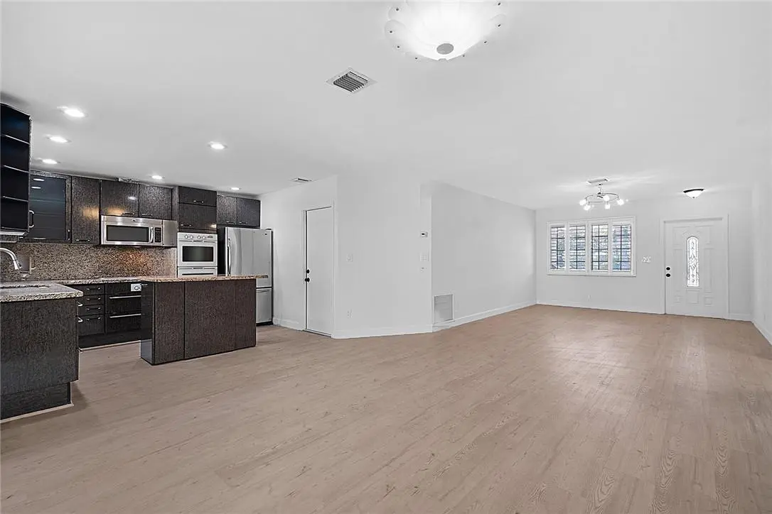 Photo 6 at 807 NW 7TH Street, Boca Raton