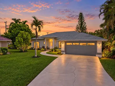 117 Hemingway Court, Royal Palm Beach – Single Family Residence for sale