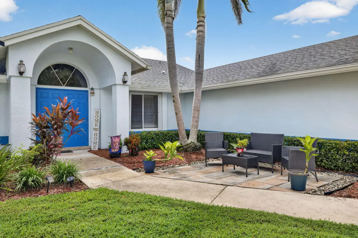 4-web-or-mls-3A5A9069 at 1784 SW GREGOR Way, Stuart
