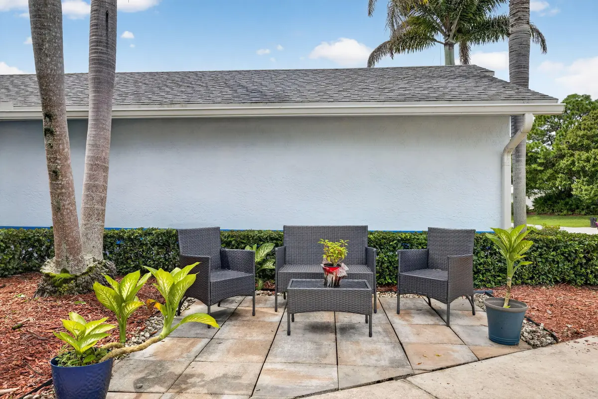 5-web-or-mls-3A5A9073 at 1784 SW GREGOR Way, Stuart