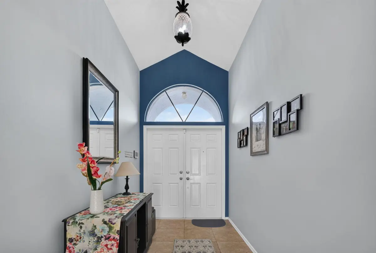 6-web-or-mls-3A5A9254 at 1784 SW GREGOR Way, Stuart