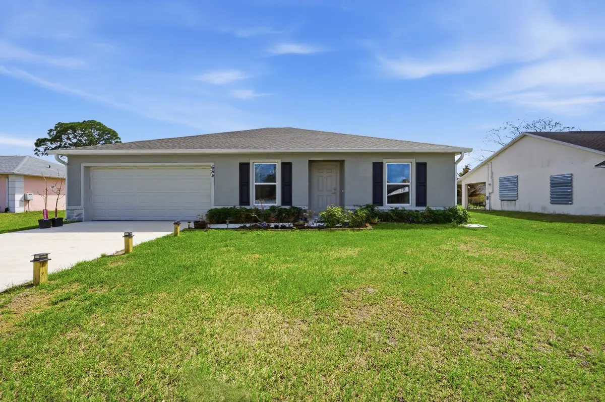 001__dsc0441 at 684 SE CRESCENT Avenue, Port St. Lucie
