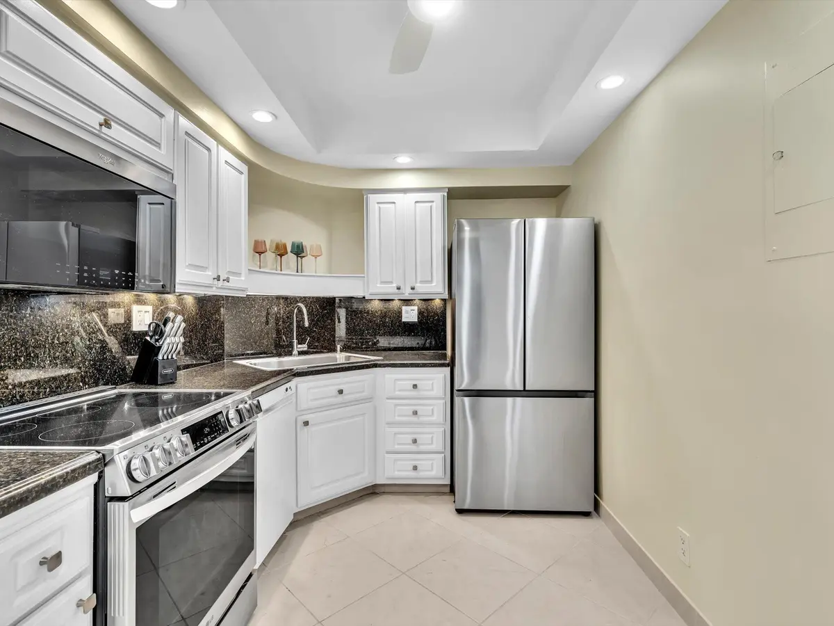 09-FPP00036 at 3300 NE 36th Street 420, Fort Lauderdale