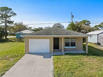 1585 20th Avenue, Vero Beach – Single Family Residence for sale