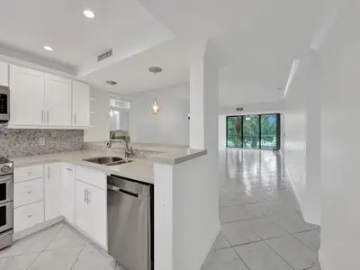 6169 BALBOA Circle 306, Boca Raton – Condominium for rent